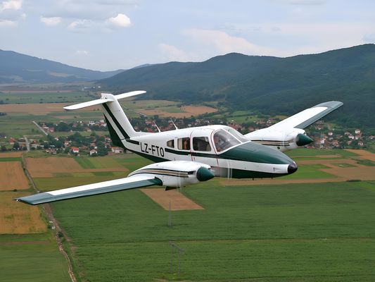 American Twin Engined  Piper PA-44 Seminole Light Aircraft Spares
